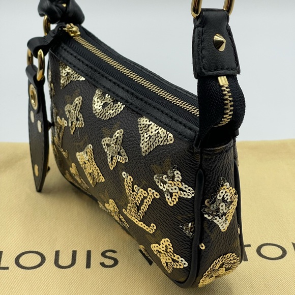 Louis Vuitton Eclipse Mini Pochette Wristlet Limited Edition Sequins Rare Clutch - Picture 13 of 15